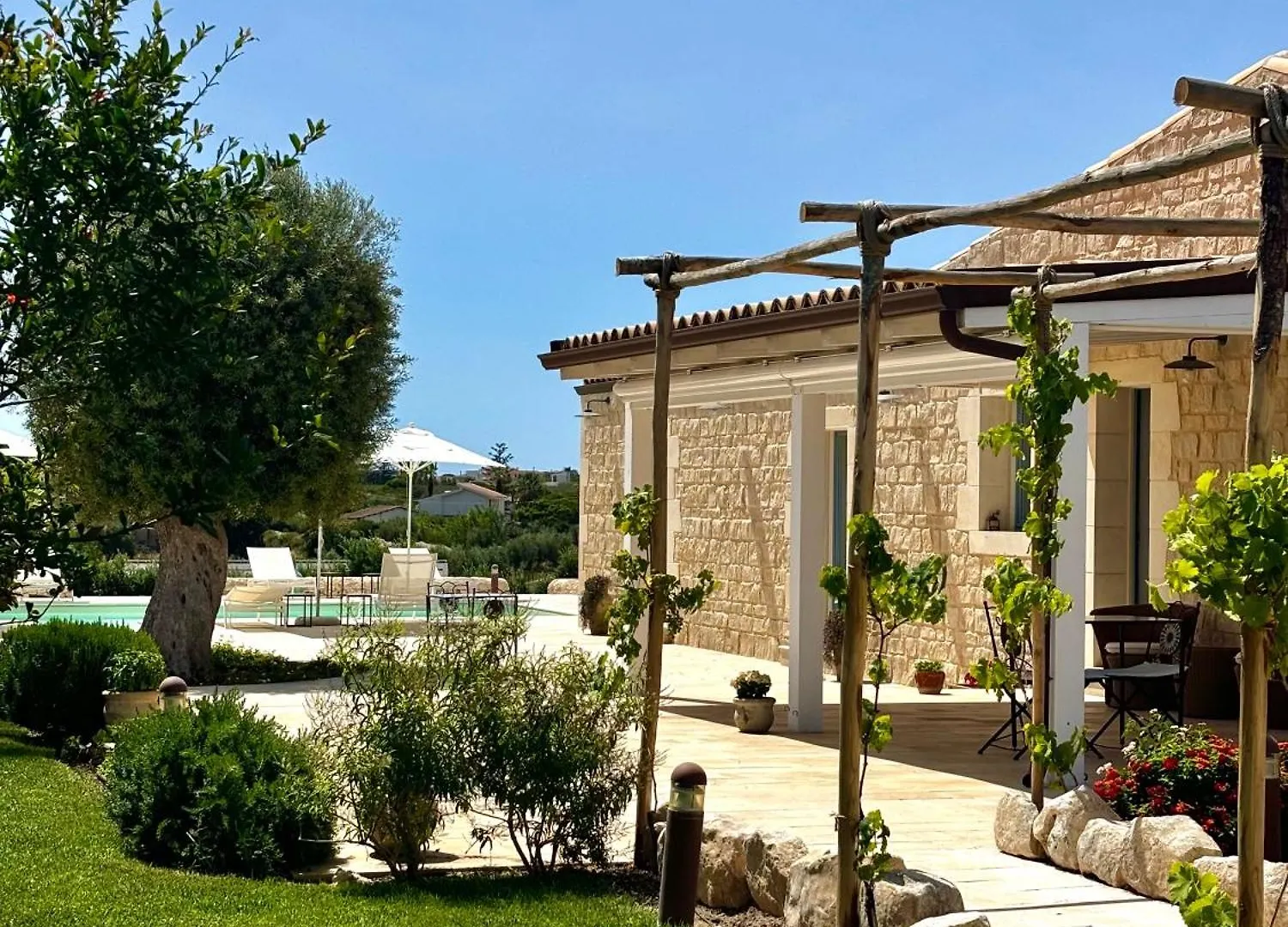 Terranura Bed & Breakfast Reitani